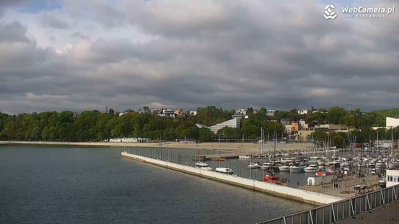 GDYNIA - widok na Przystań Jachtową - 13 maj 2026, 07:58