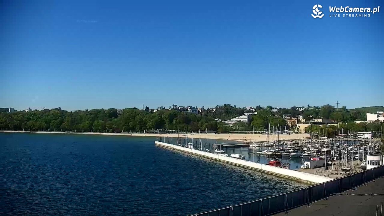 GDYNIA - widok na Przystań Jachtową - 10 maj 2026, 09:35
