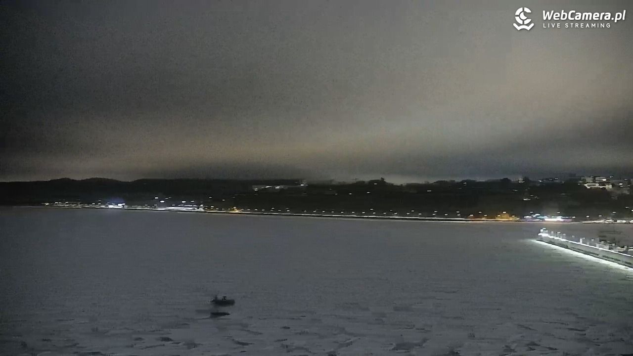 GDYNIA - widok na Przystań Jachtową - 08 luty 2026, 17:32