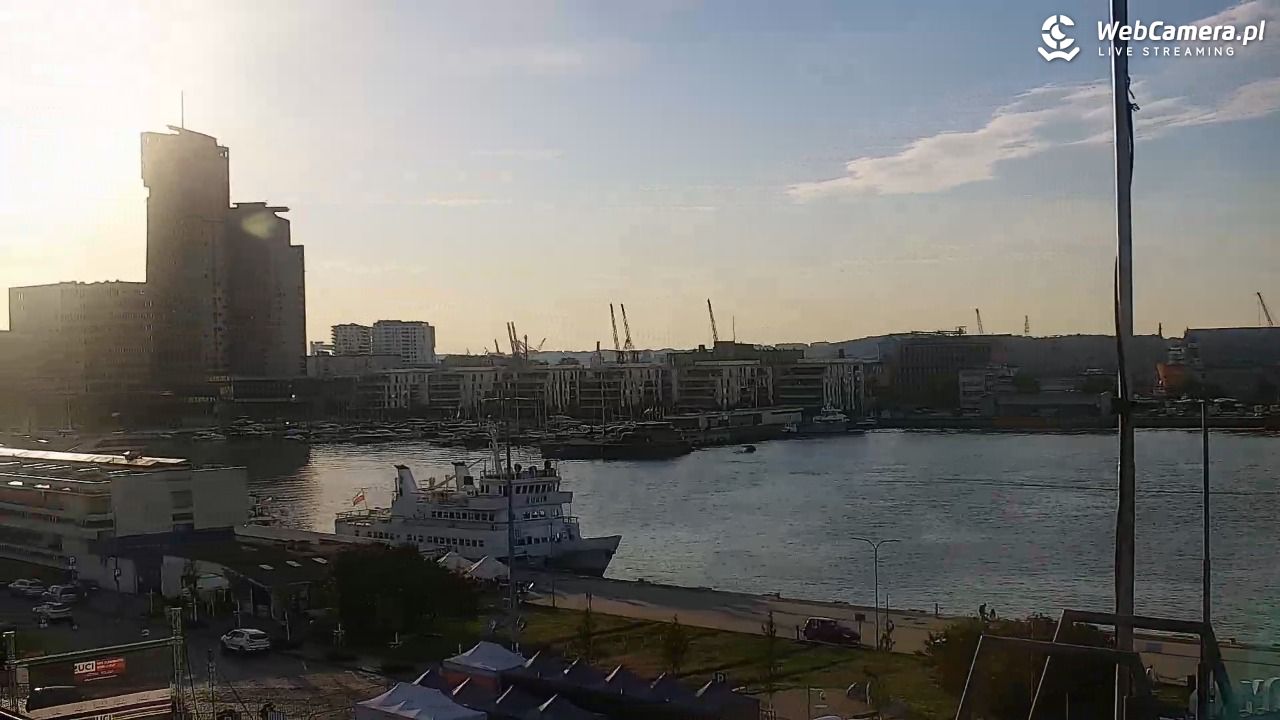 GDYNIA - widok na Przystań Jachtową - 27 czerwiec 2026, 19:42