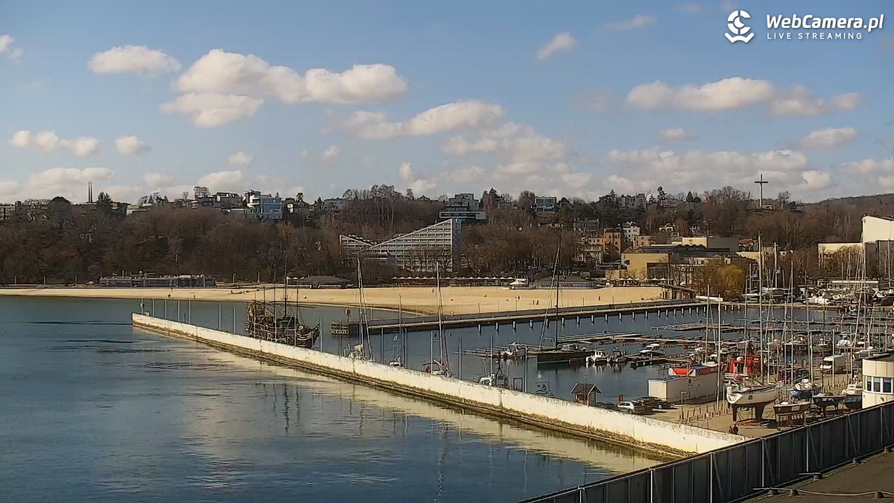 GDYNIA - widok na Przystań Jachtową - 27 marzec 2026, 10:12