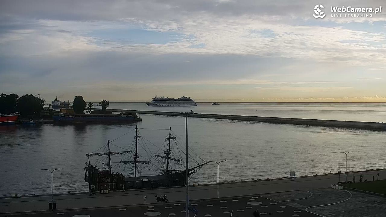 GDYNIA - widok na Przystań Jachtową - 13 sierpień 2026, 07:07