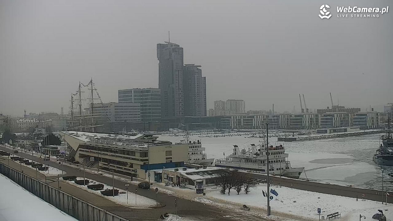 GDYNIA - widok na Przystań Jachtową - 10 luty 2026, 09:06