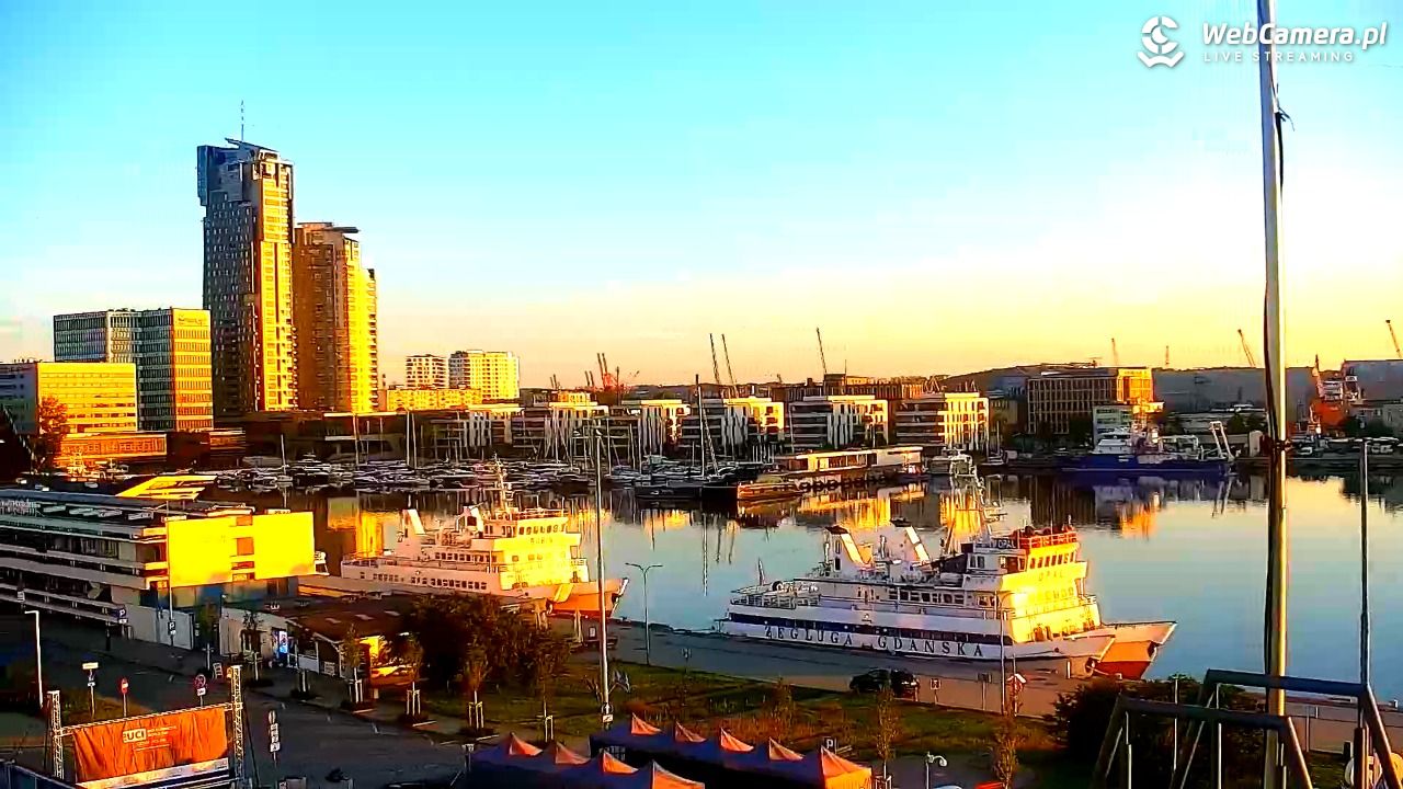 GDYNIA - widok na Przystań Jachtową - 26 czerwiec 2026, 04:48