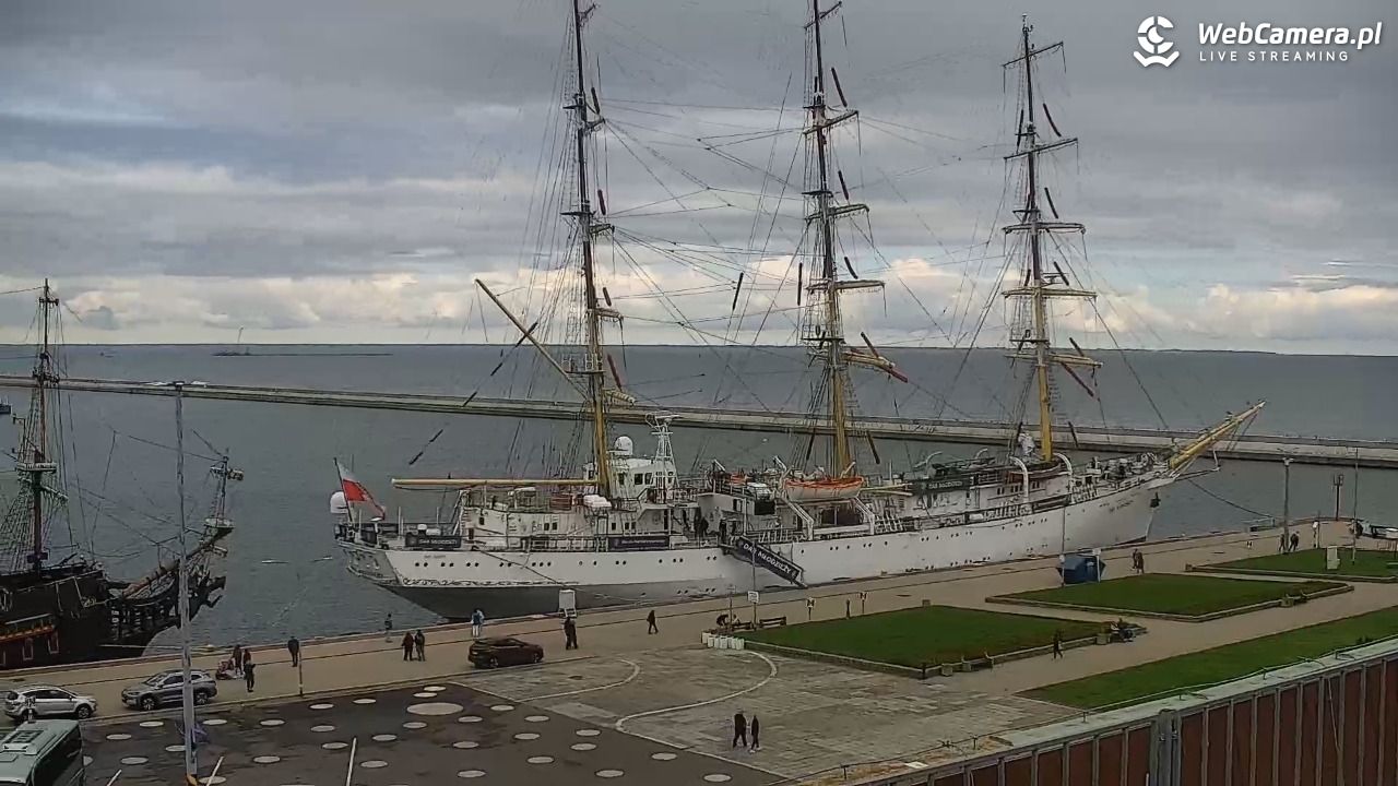 GDYNIA - widok na Przystań Jachtową - 24 wresień 2026, 13:56
