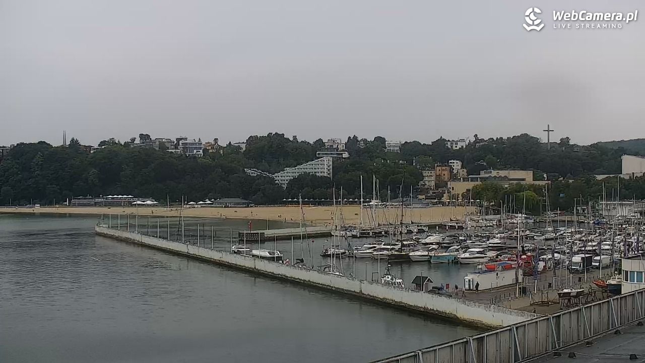 GDYNIA - widok na Przystań Jachtową - 10 sierpień 2026, 17:49