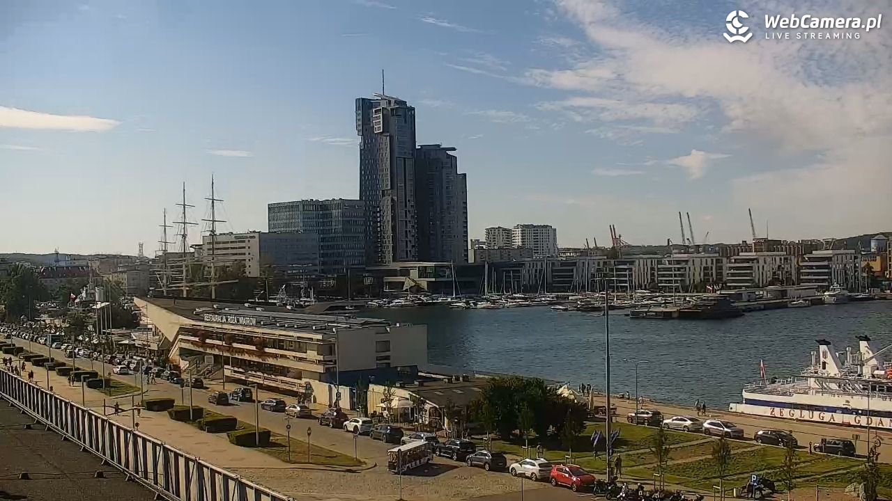 GDYNIA - widok na Przystań Jachtową - 09 sierpień 2026, 16:27