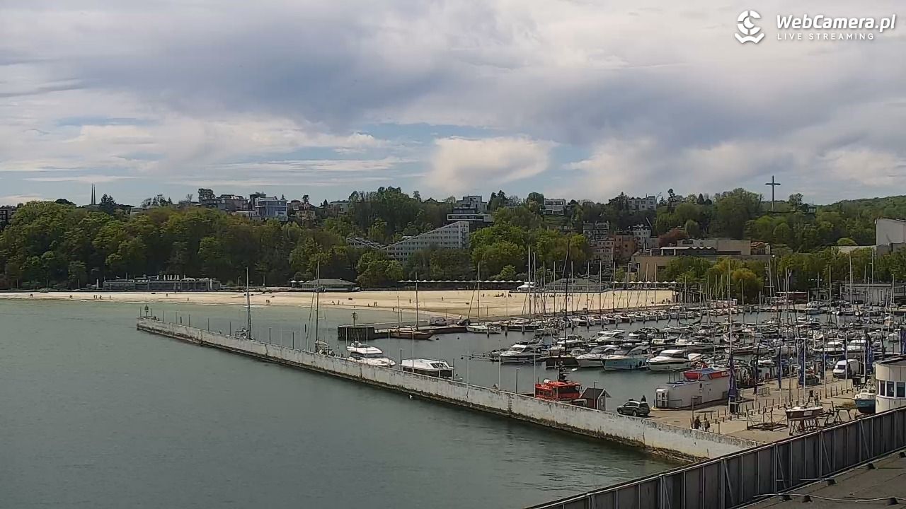 GDYNIA - widok na Przystań Jachtową - 08 maj 2026, 13:00