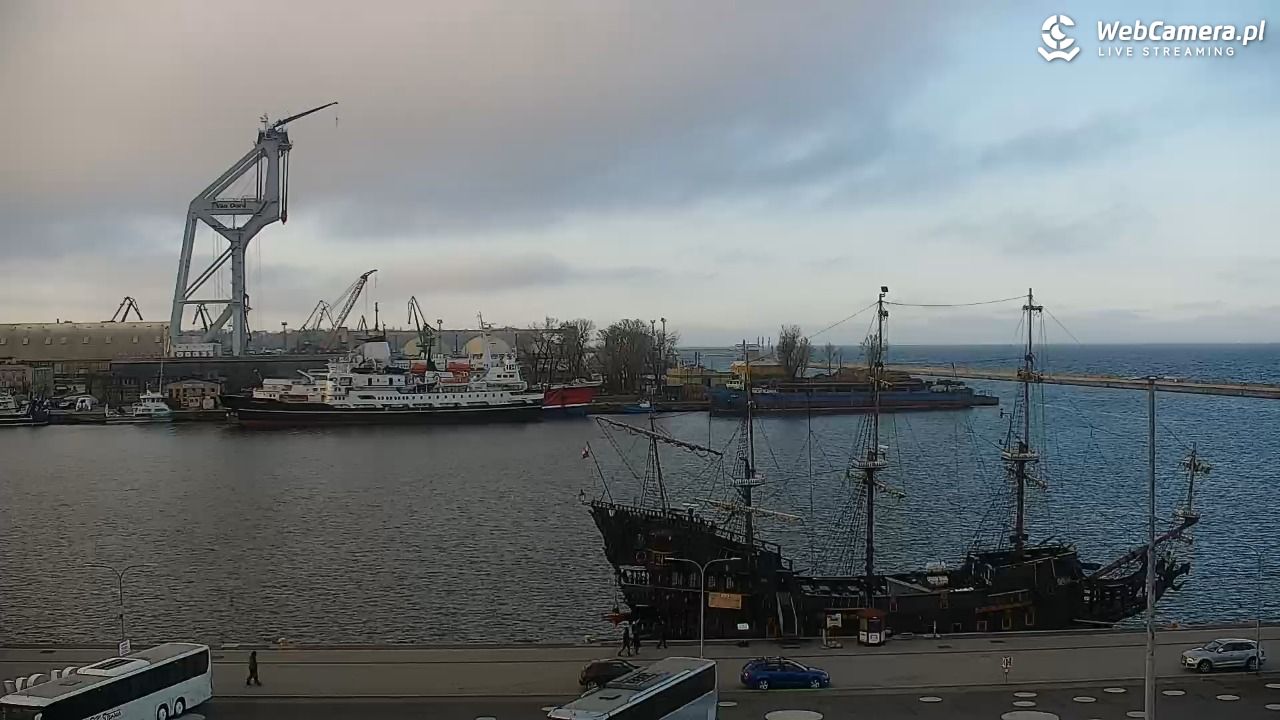 GDYNIA - widok na Przystań Jachtową - 27 marzec 2026, 17:09