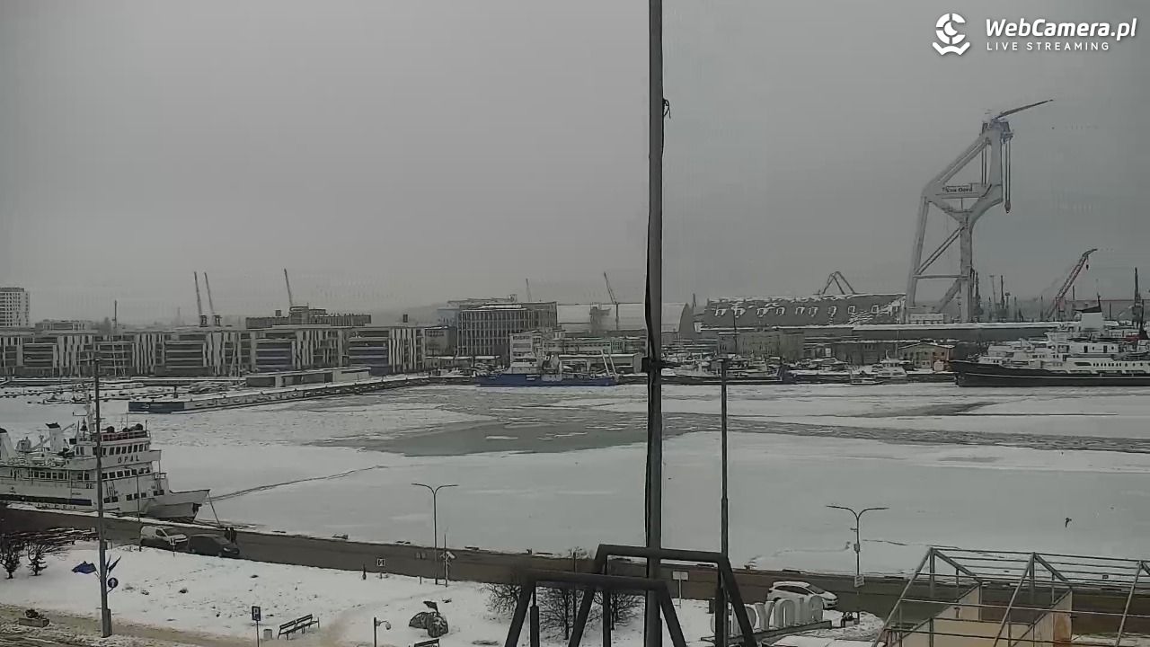 GDYNIA - widok na Przystań Jachtową - 09 luty 2026, 10:25