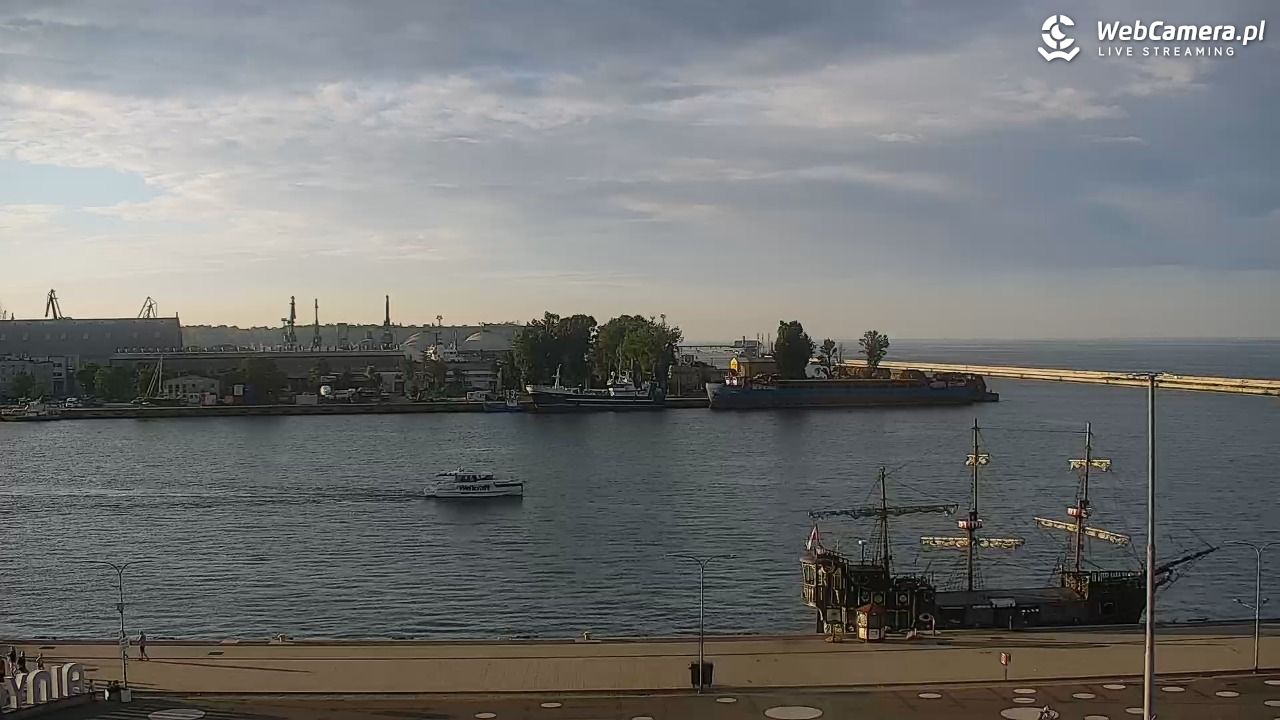 GDYNIA - widok na Przystań Jachtową - 25 lipiec 2025, 19:44