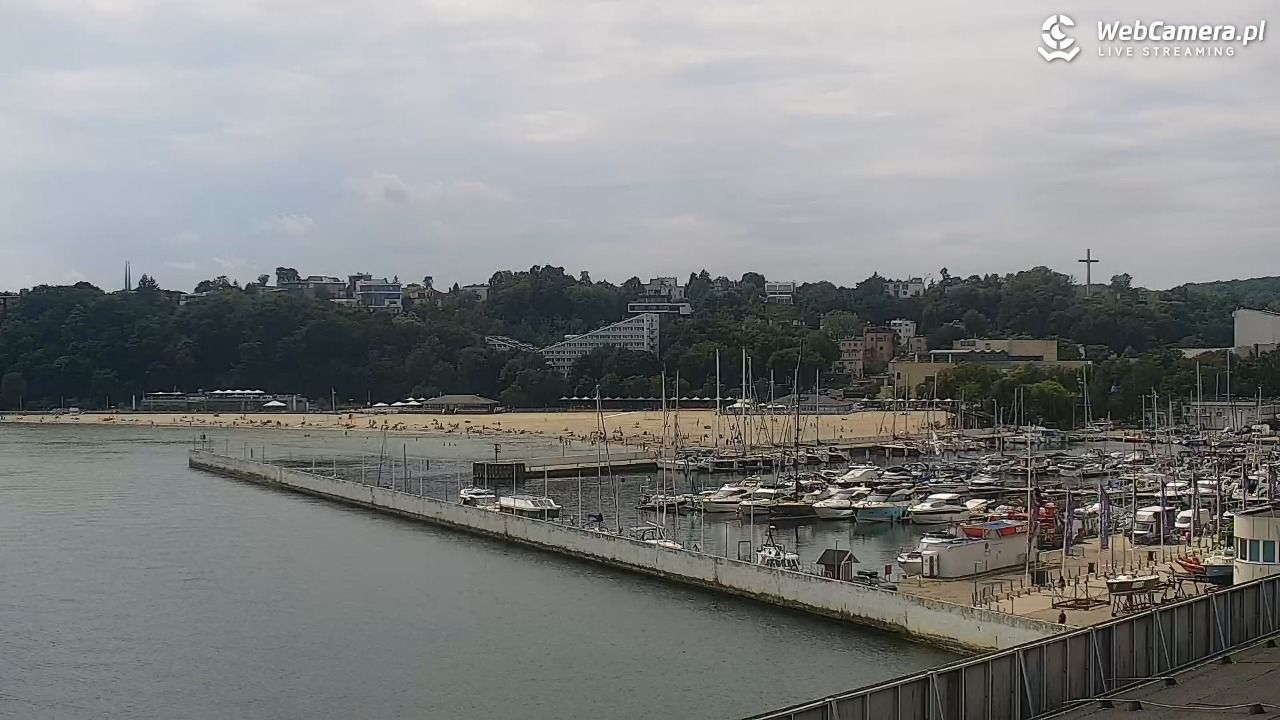 GDYNIA - widok na Przystań Jachtową - 10 sierpień 2026, 13:34