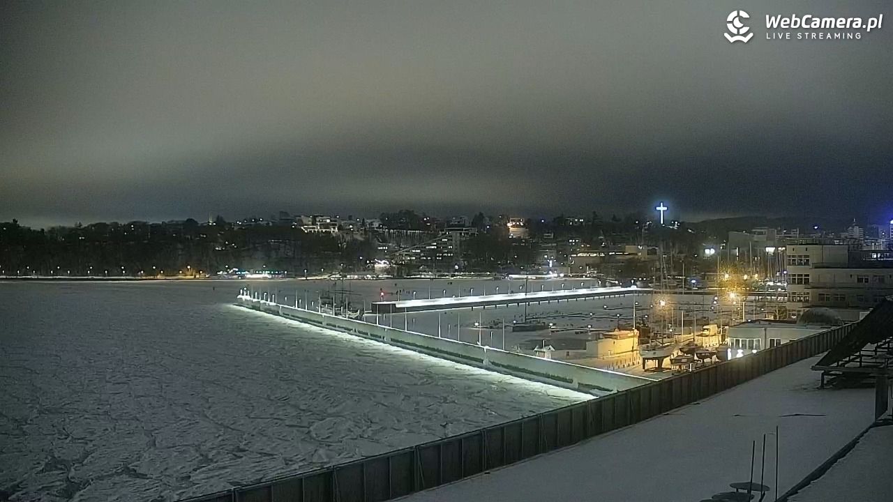 GDYNIA - widok na Przystań Jachtową - 08 luty 2026, 17:32