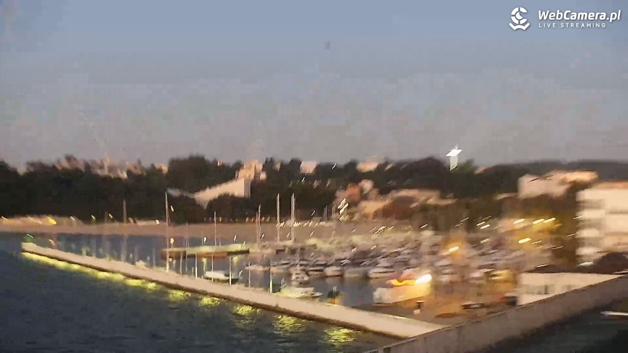 GDYNIA - widok na Przystań Jachtową - 28 wresień 2026, 06:12