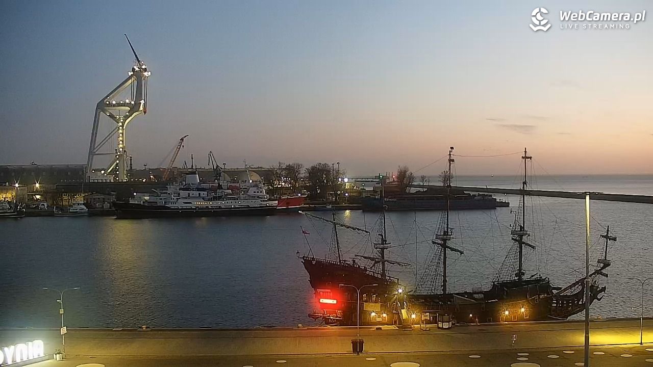 GDYNIA - widok na Przystań Jachtową - 27 marzec 2026, 05:00