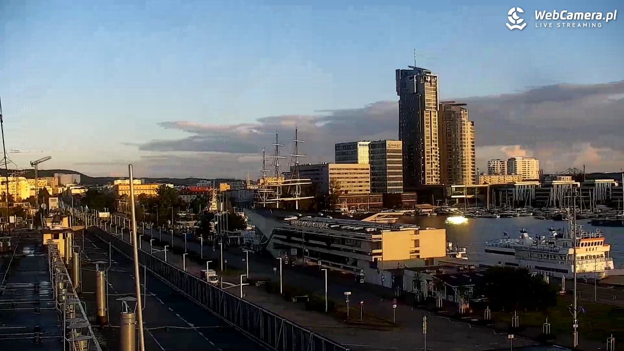 GDYNIA - widok na Przystań Jachtową - 11 sierpień 2026, 06:00
