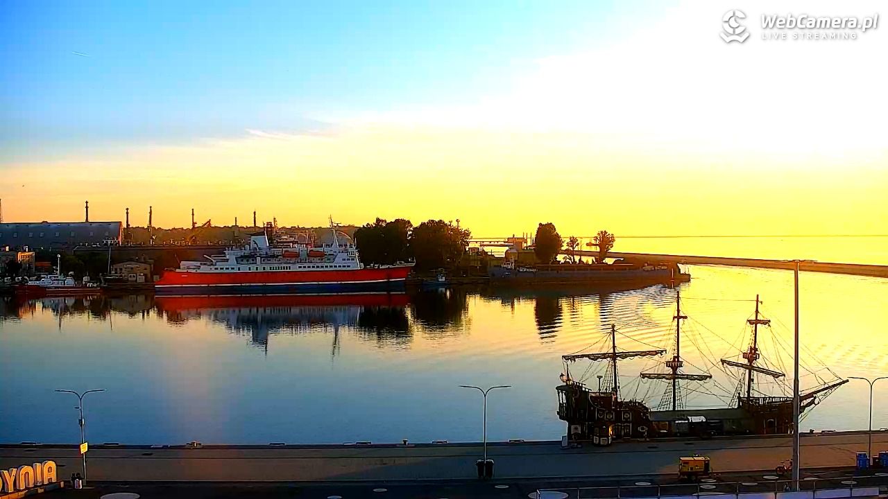 GDYNIA - widok na Przystań Jachtową - 26 czerwiec 2026, 04:47