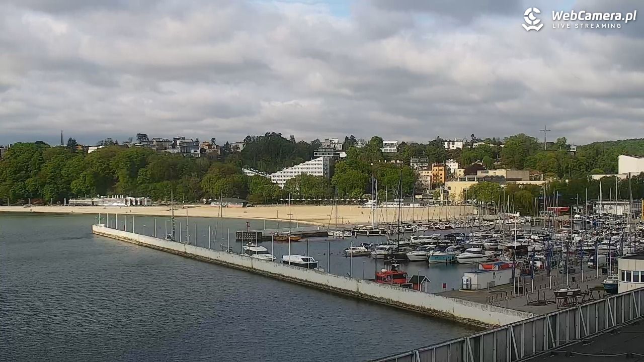 GDYNIA - widok na Przystań Jachtową - 13 maj 2026, 07:48