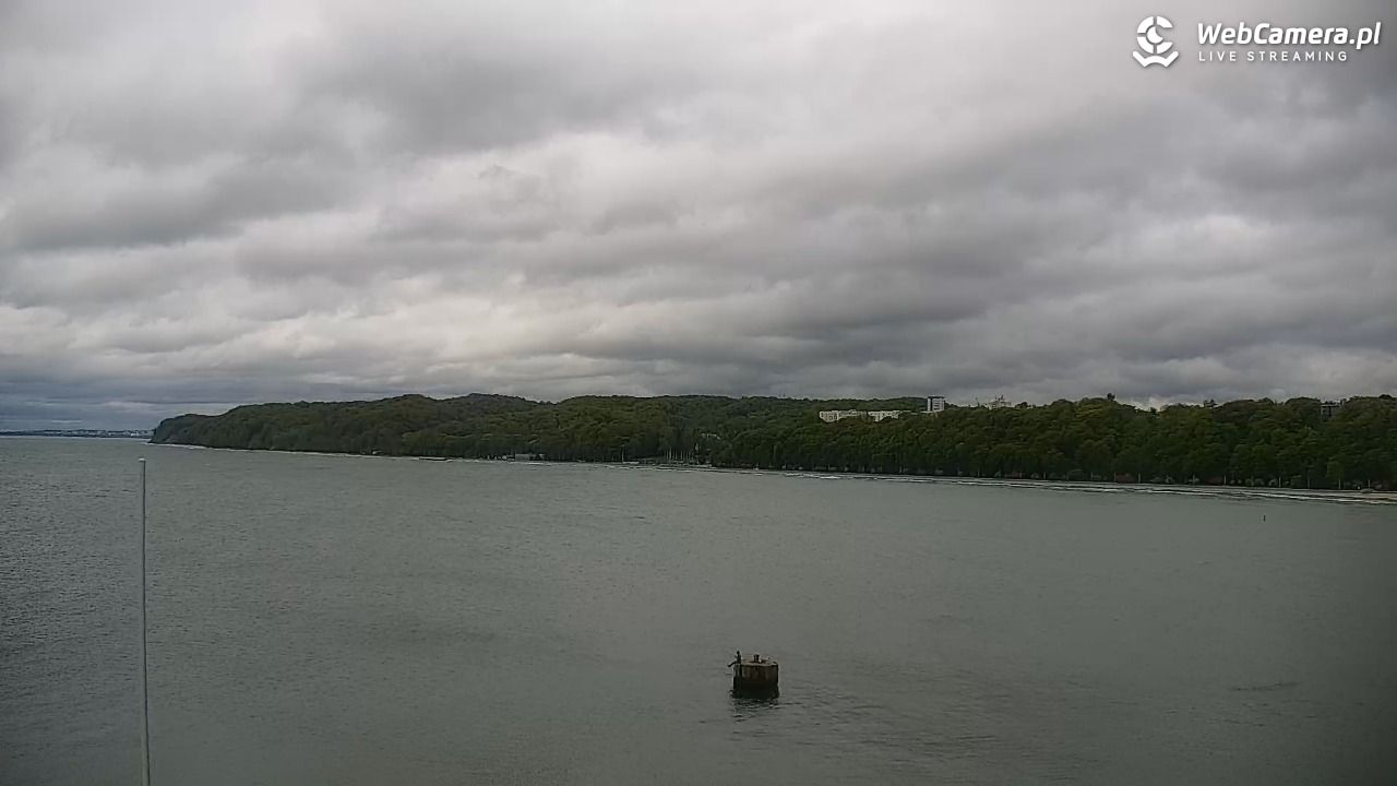GDYNIA - widok na Przystań Jachtową - 16 maj 2025, 08:11