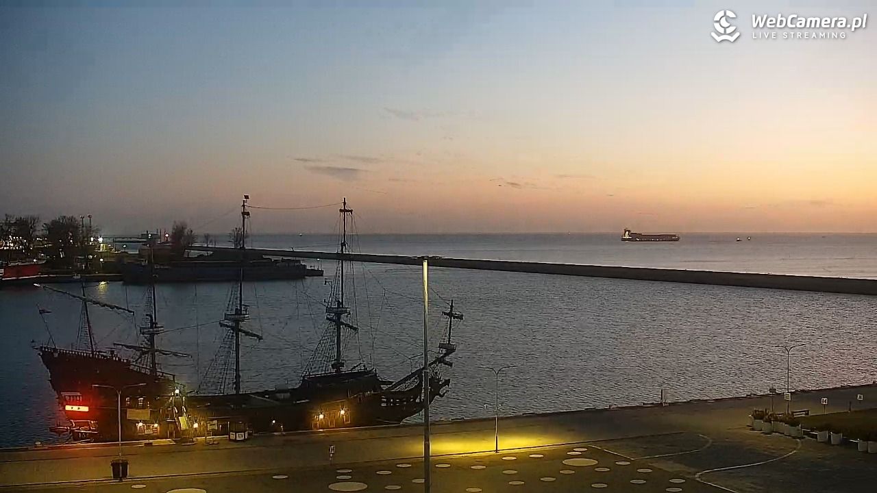 GDYNIA - widok na Przystań Jachtową - 27 marzec 2026, 05:00