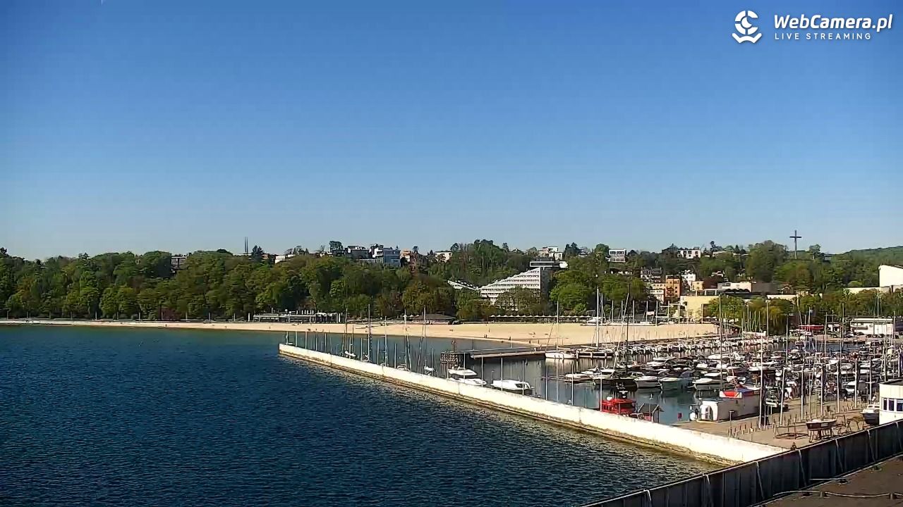 GDYNIA - widok na Przystań Jachtową - 10 maj 2026, 09:33
