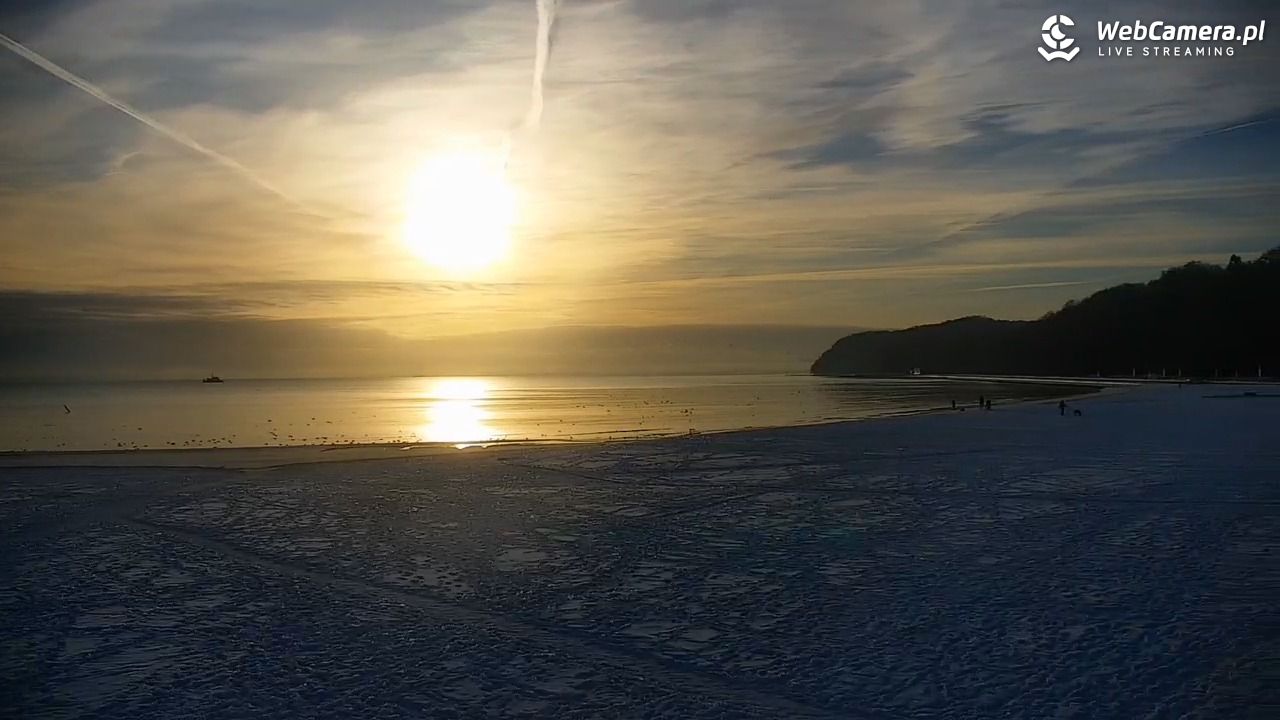 GDYNIA - widok na plażę i marinę - 15 styczeń 2026, 09:13