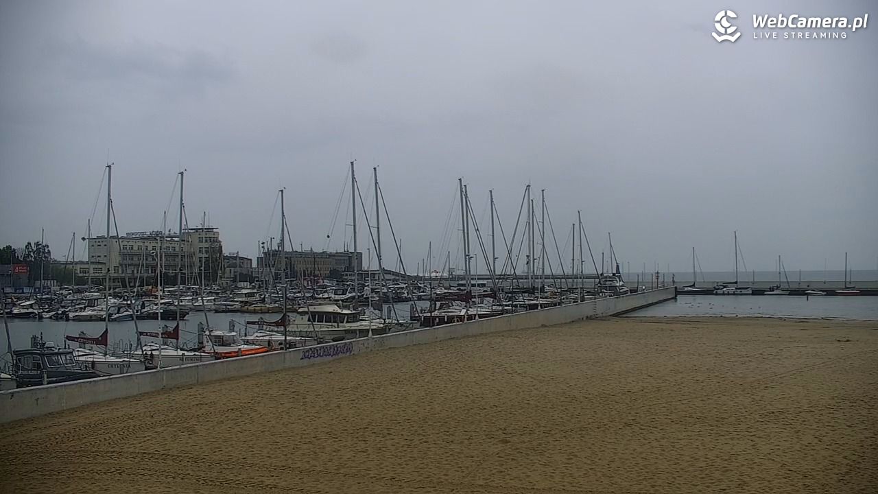 GDYNIA - widok na plażę i marinę - 29 sierpień 2026, 09:08