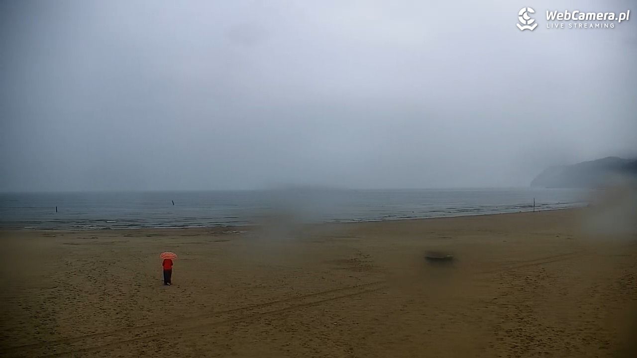 GDYNIA - widok na plażę i marinę - 29 sierpień 2026, 08:03