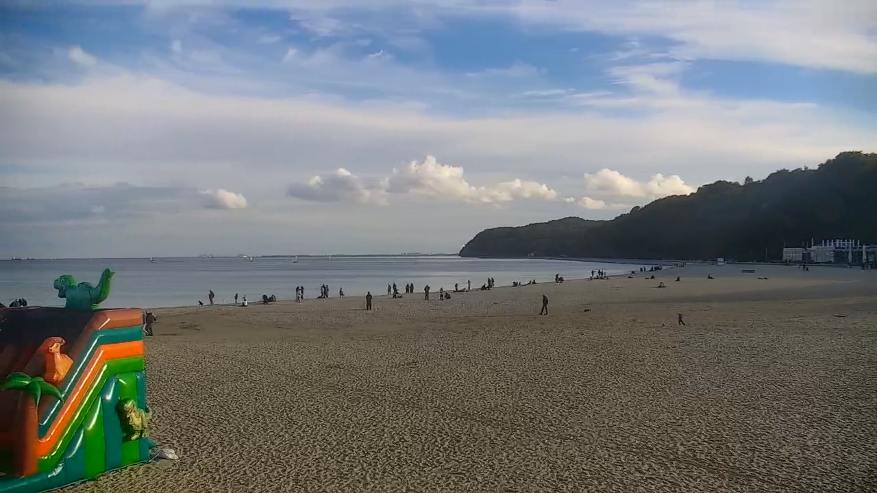 GDYNIA - widok na plażę i marinę - 10 październik 2026, 14:18