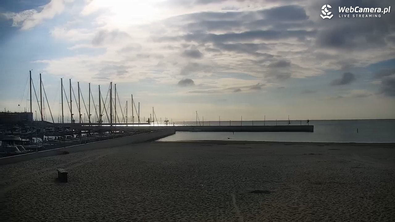 GDYNIA - widok na plażę i marinę - 31 maj 2026, 07:12