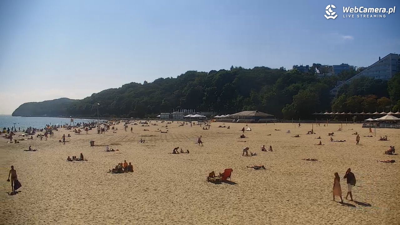 GDYNIA - widok na plażę i marinę - 27 sierpień 2026, 12:05