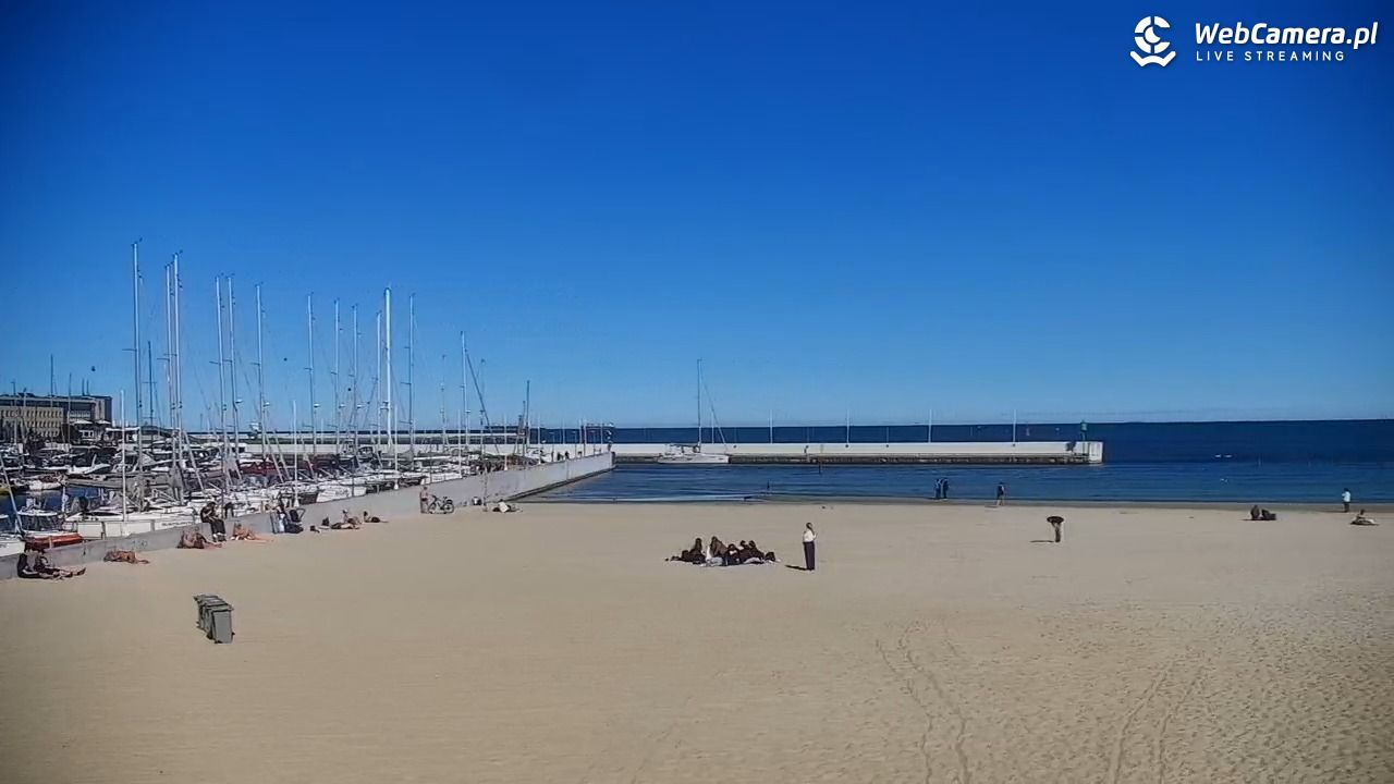 GDYNIA - widok na plażę i marinę - 28 maj 2026, 16:26