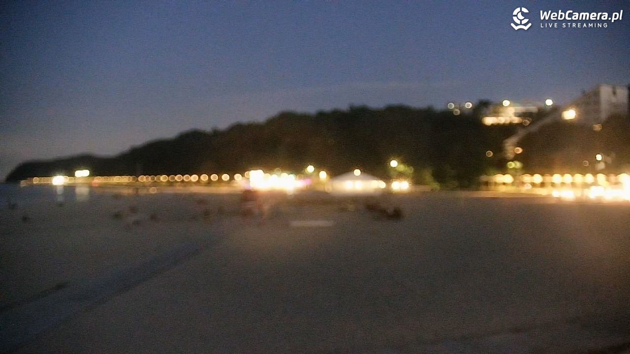 GDYNIA - widok na plażę i marinę - 14 lipiec 2026, 22:30