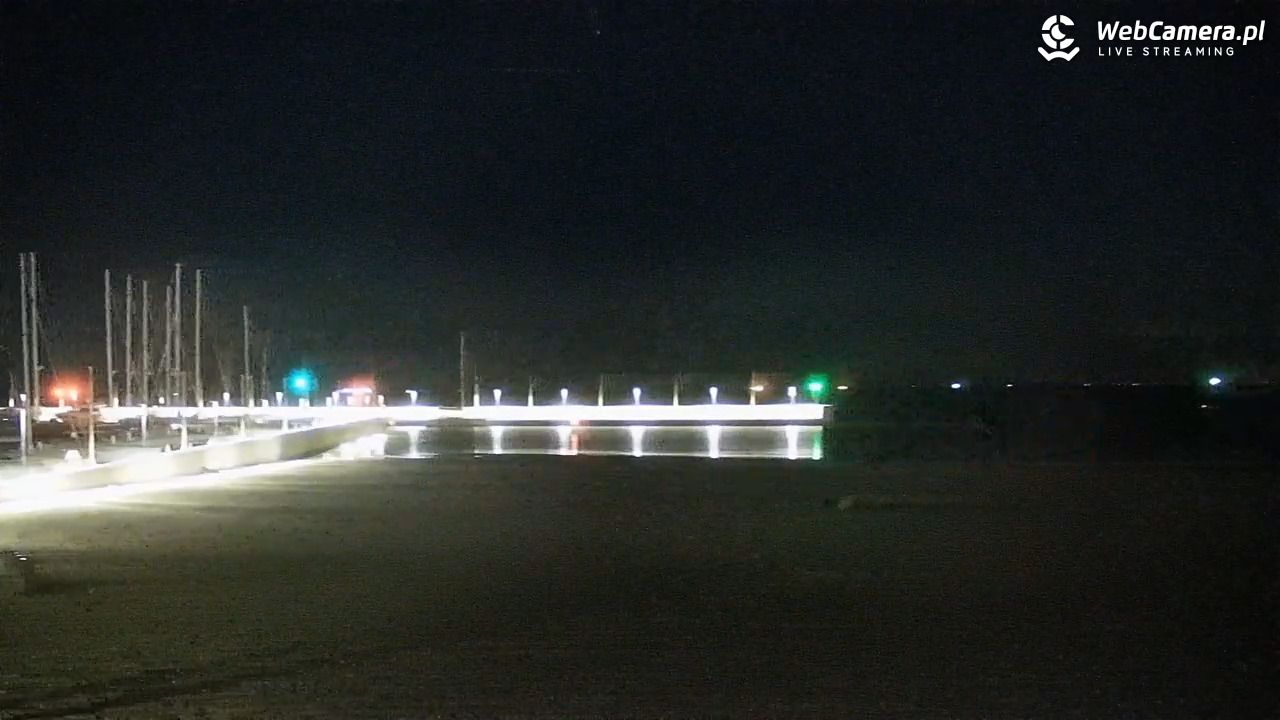 GDYNIA - widok na plażę i marinę - 28 maj 2026, 00:53