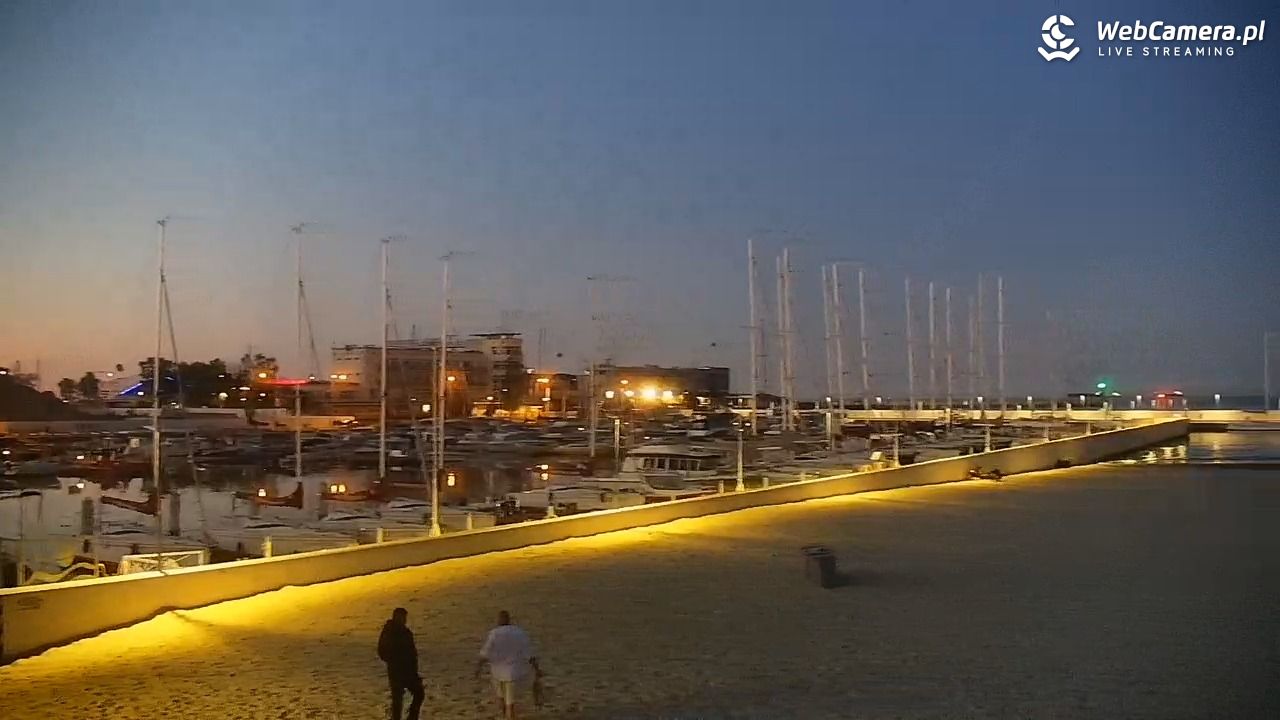 GDYNIA - widok na plażę i marinę - 28 maj 2026, 21:55