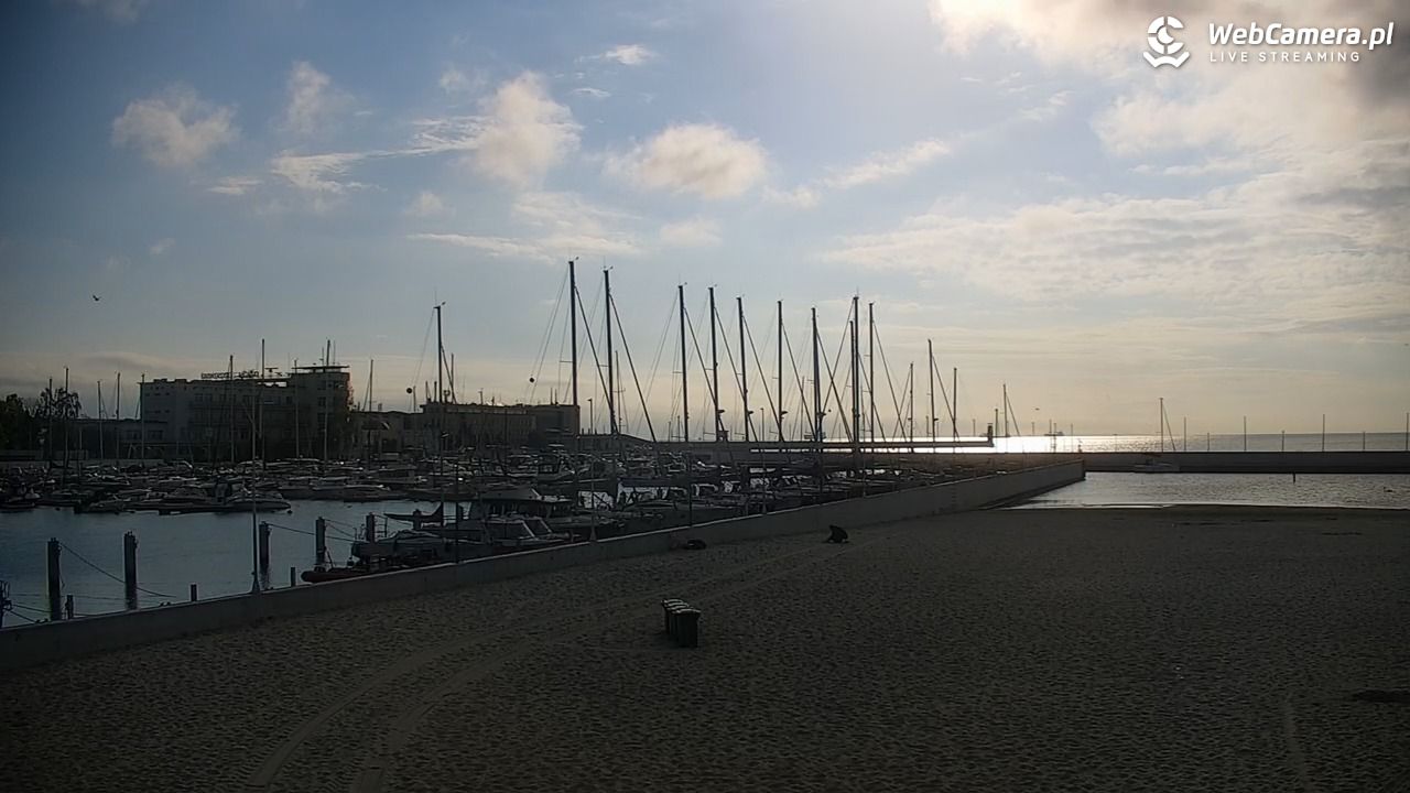 GDYNIA - widok na plażę i marinę - 31 maj 2026, 07:17