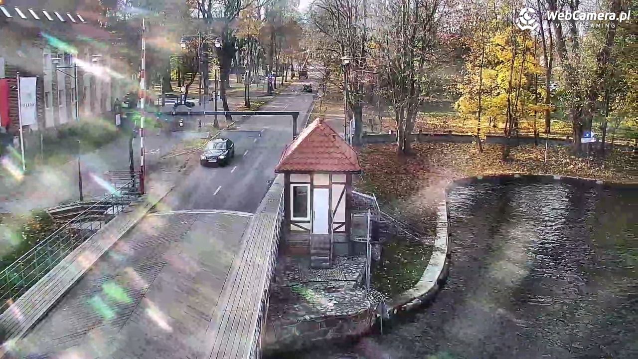 Giżycko - widok na most obrotowy - 05 listopad 2025, 12:26