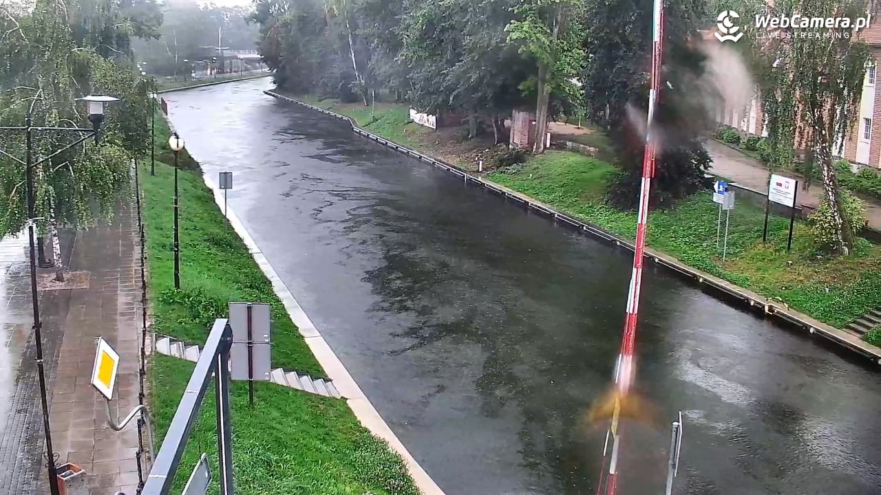 Giżycko - widok na most obrotowy - 06 wresień 2026, 15:26
