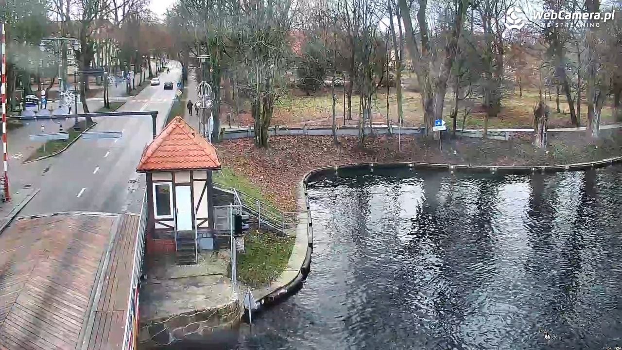 Giżycko - widok na most obrotowy - 27 grudzień 2025, 12:23