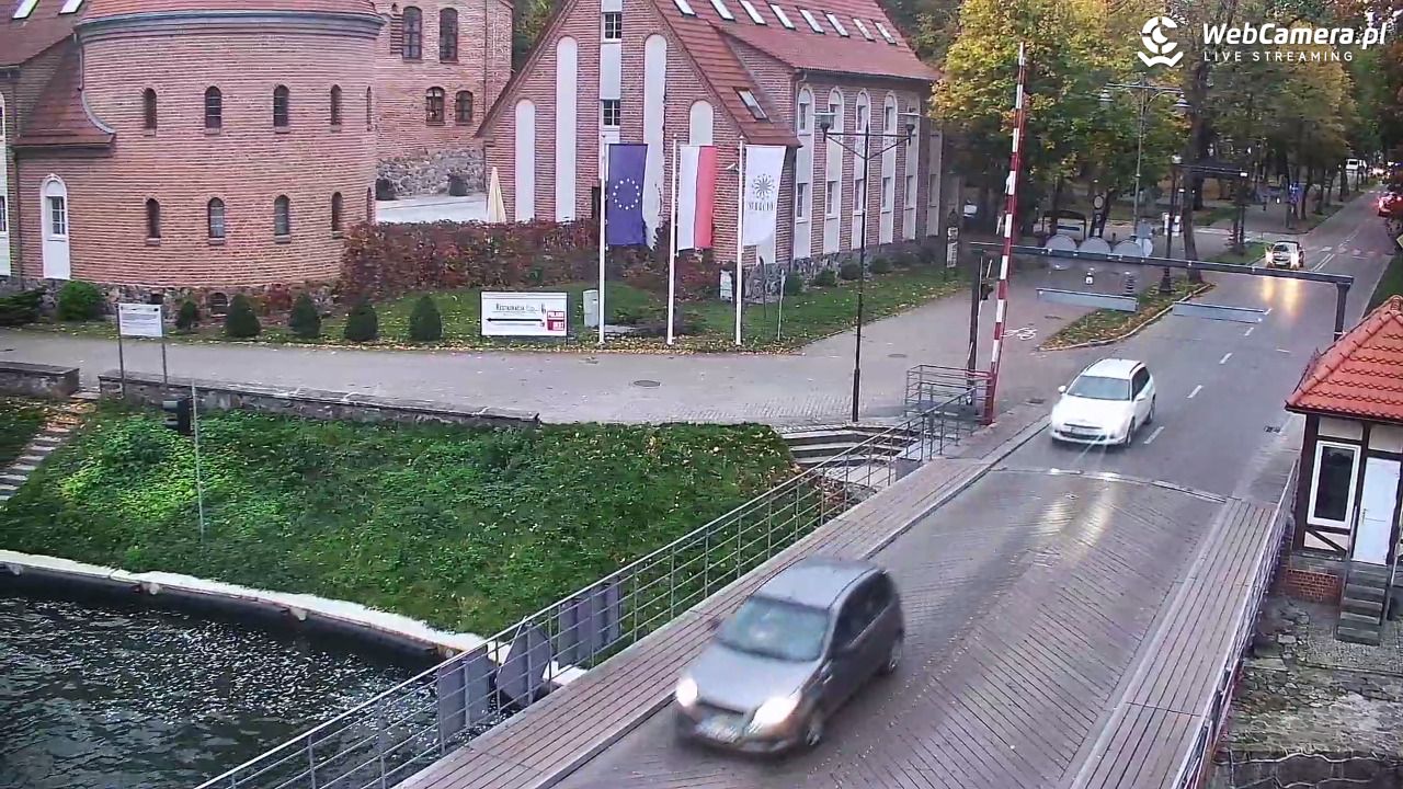 Giżycko - widok na most obrotowy - 22 październik 2026, 14:44
