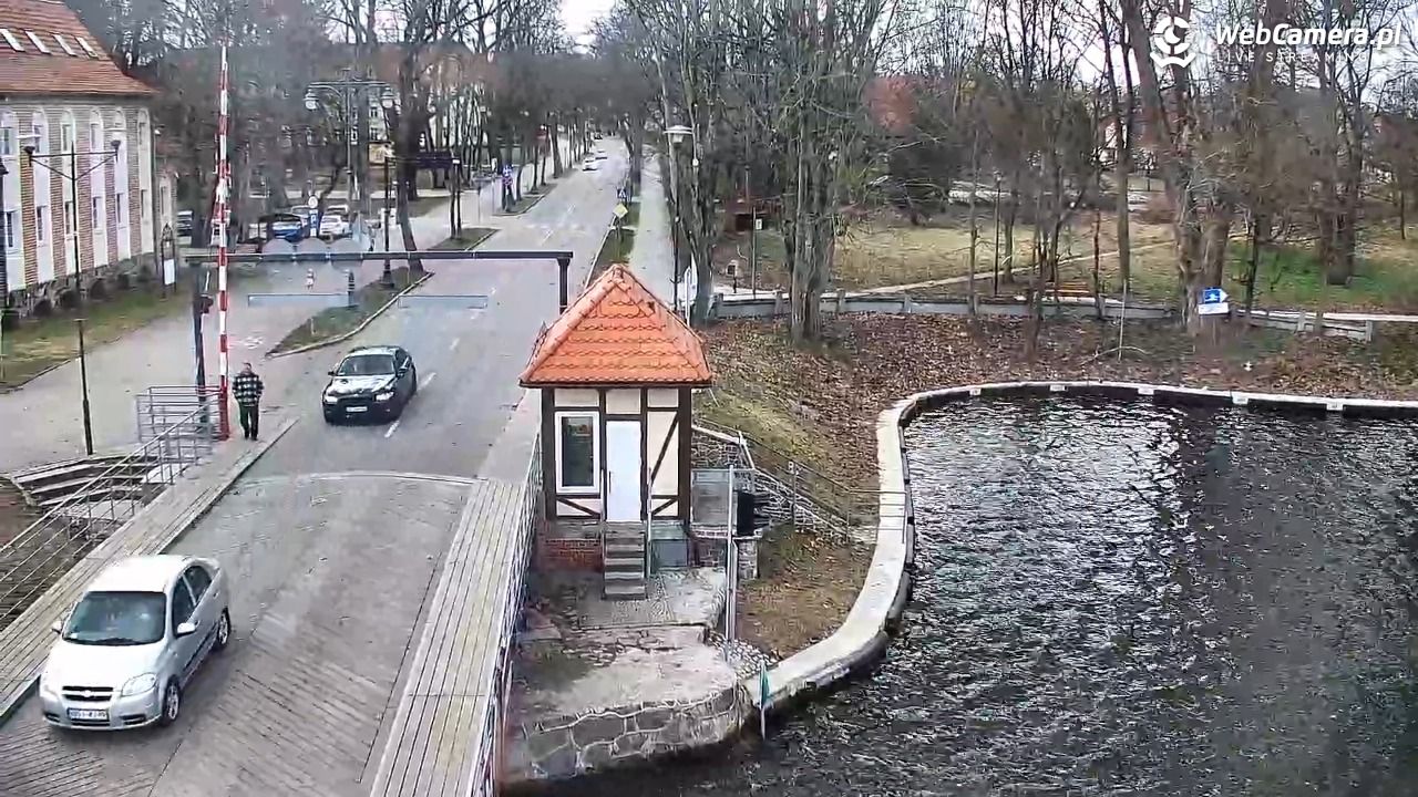 Giżycko - widok na most obrotowy - 06 kwiecień 2026, 14:03