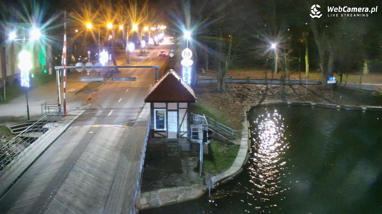 Giżycko - widok na most obrotowy - 28 grudzień 2025, 20:04