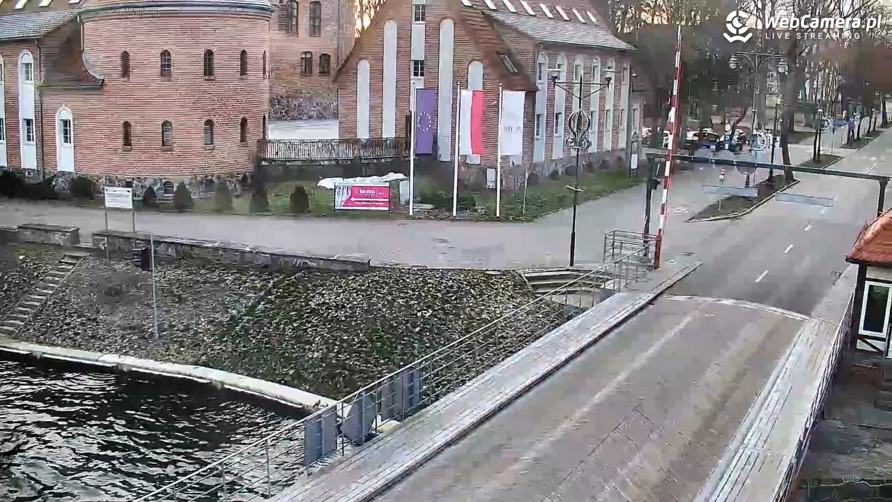 Giżycko - widok na most obrotowy - 25 grudzień 2025, 14:33