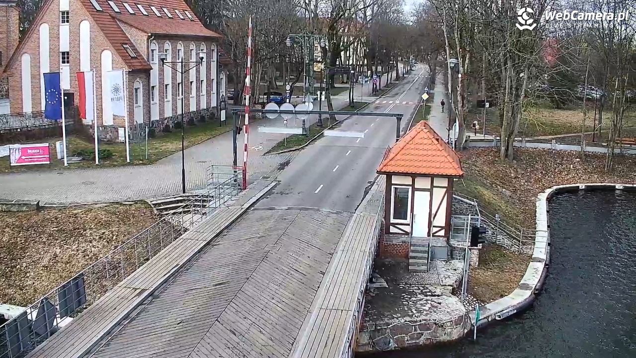 Giżycko - widok na most obrotowy - 07 kwiecień 2026, 08:49