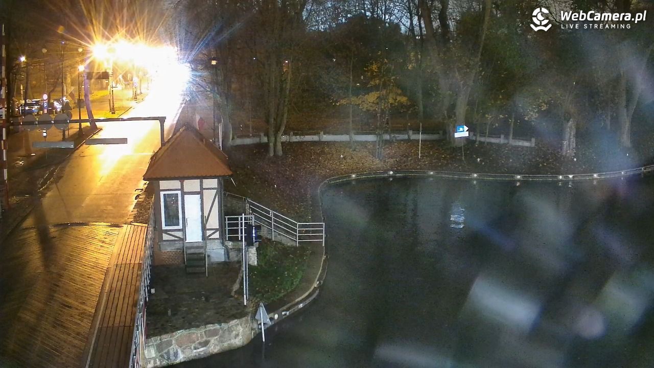 Giżycko - widok na most obrotowy - 10 listopad 2025, 17:08