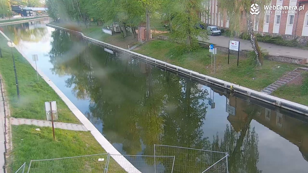 Giżycko - widok na most obrotowy - 28 kwiecień 2025, 19:05