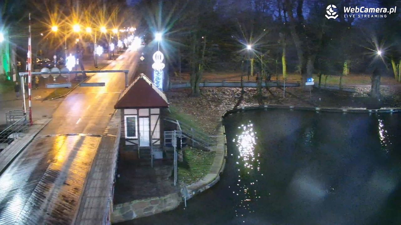 Giżycko - widok na most obrotowy - 26 grudzień 2025, 16:04