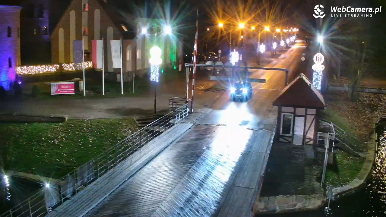 Giżycko - widok na most obrotowy - 27 grudzień 2025, 20:50