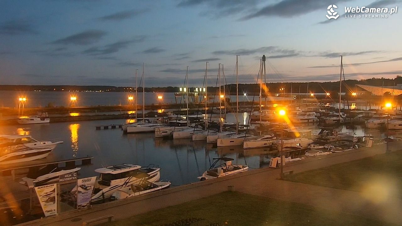 Giżycko - widok na marinę i molo - 14 maj 2025, 21:13
