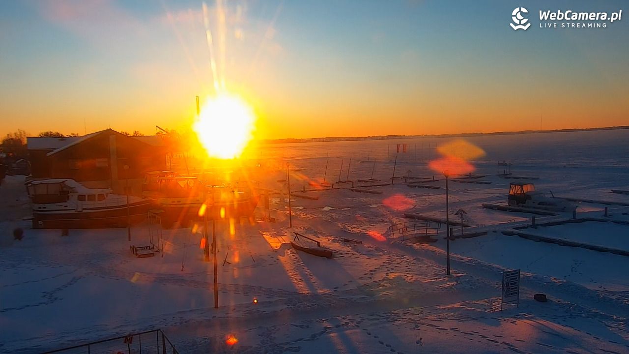 Giżycko - widok na marinę i molo - 31 styczeń 2026, 07:39